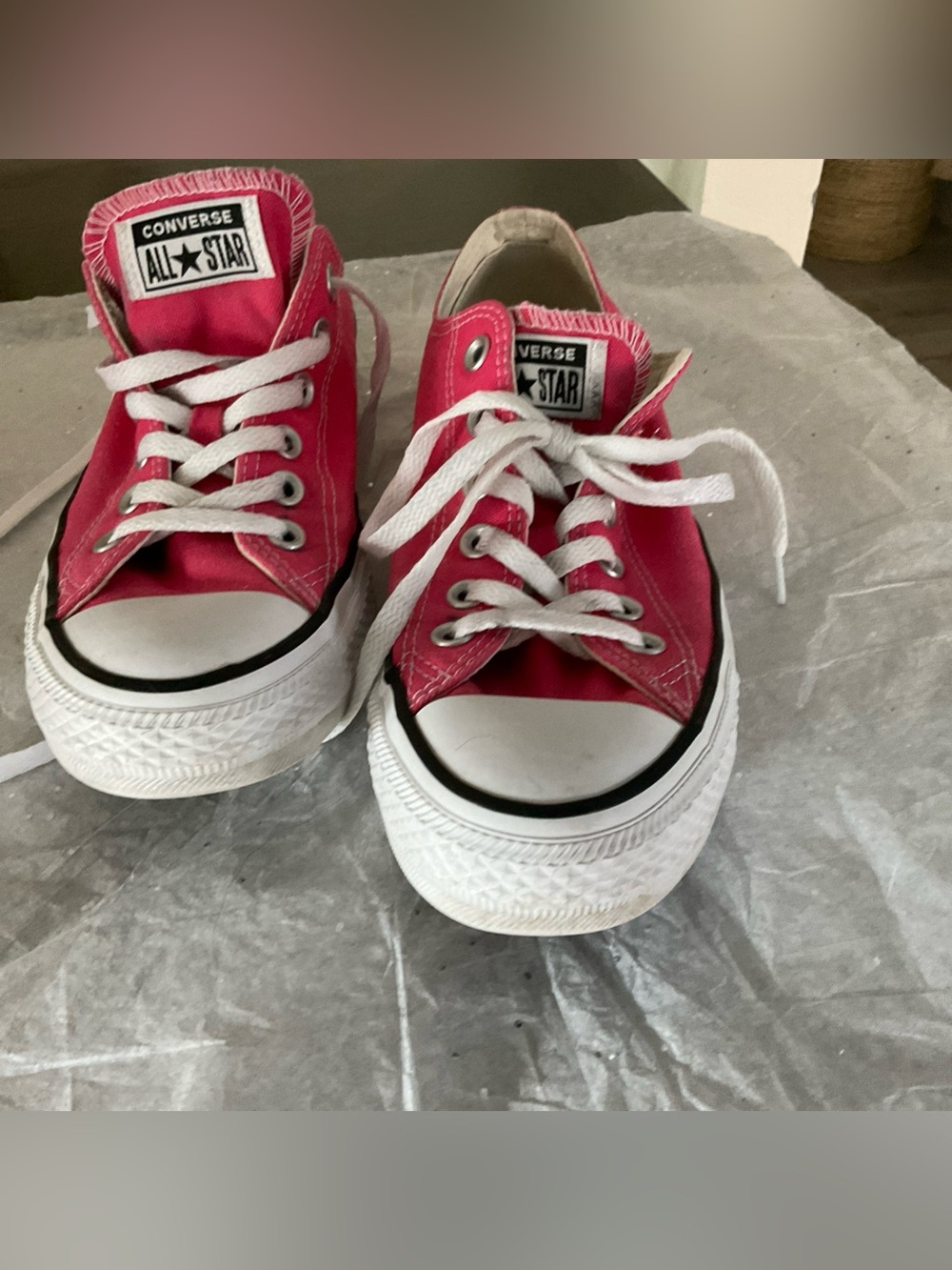 Converse Chuck Taylor All Star Pink  Size  8